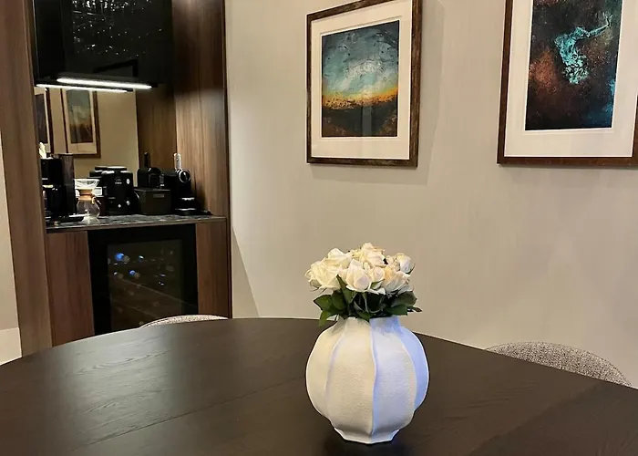 Apartment Spacious High-end By The Palace Park Oslo