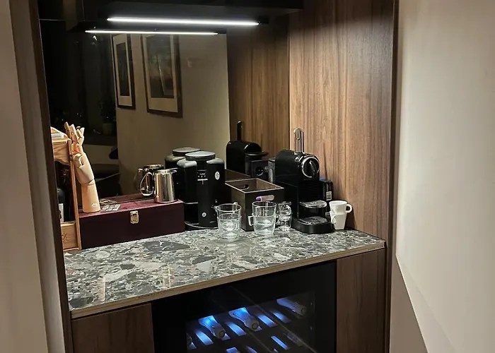 Apartment Spacious High-end By The Palace Park